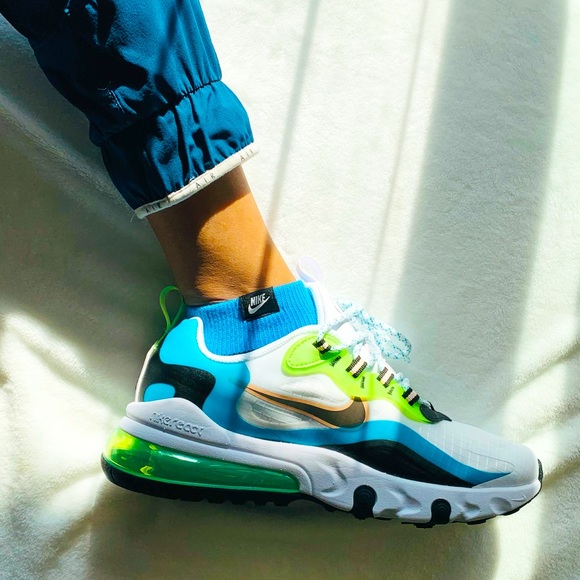 Nike Air Max 270 React SE - Picture 1 of 8